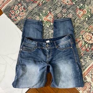 Maurices Women's Skinny Jeans in Medium Blue Wash